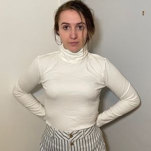 White Thick Turtle Neck Tee | M | SUPER WARM